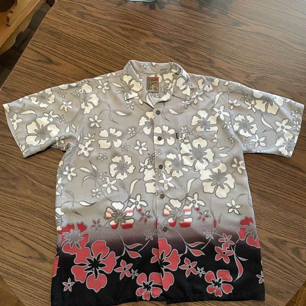 Pineapple Connection Men's Button Down Hawaiian Shirt Size Medium Gray Black Red